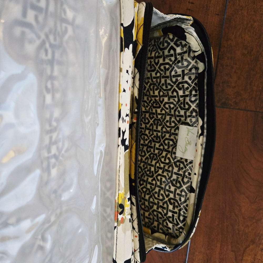 Vera Bradley English Meadow Yellow Hanging Organizer Travel Cosmetic Case Bag - Picture 9 of 11